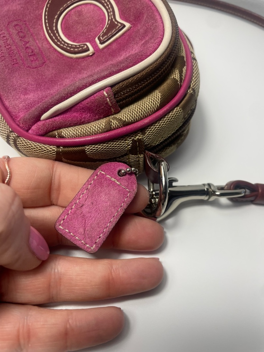 Rare Coach Vintage Jacquard Signature "C" Pink Suede Crossbody Bag - Picture 4 of 12